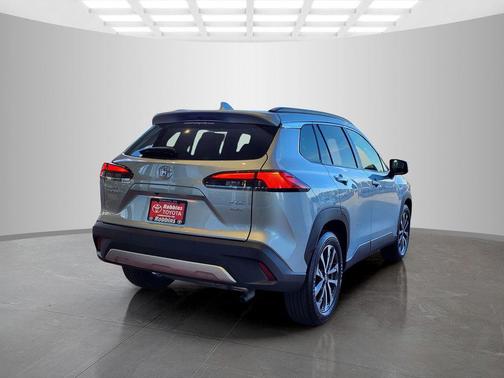 2024 Toyota Corolla Cross XLE