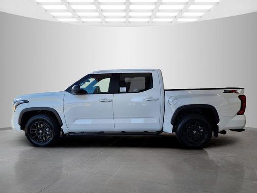 Ice 2026 Toyota Tundra SR5