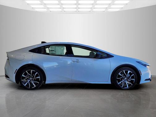 Wind Chill Prl 2026 Toyota Prius Plug-In Hybrid XSE