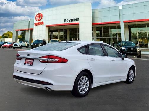 2017 Ford Fusion S