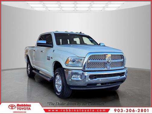 2018 RAM 2500 Laramie Crew Cab 4x4 6'4' Box