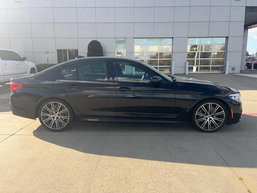 2019 BMW 540 540i