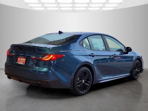 Ocean 2026 Toyota Camry SE