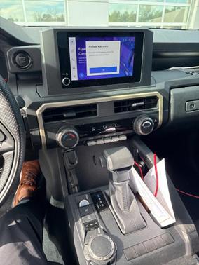 2025 Toyota Tacoma SR