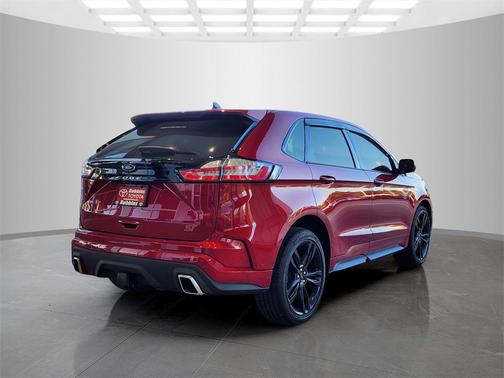 2022 Ford Edge ST