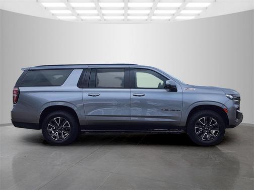 2021 Chevrolet Suburban 4WD Z71