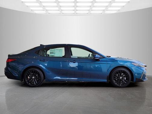 Ocean 2026 Toyota Camry SE