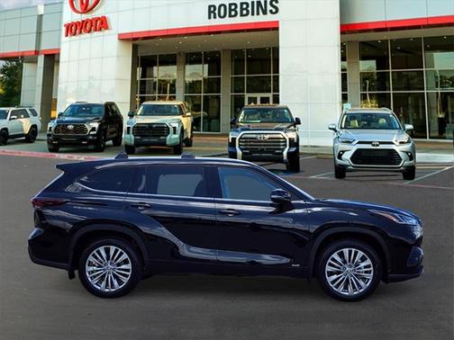 2025 Toyota Highlander Hybrid Platinum