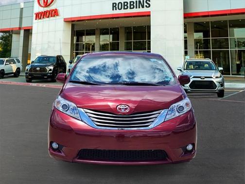 2014 Toyota Sienna XLE