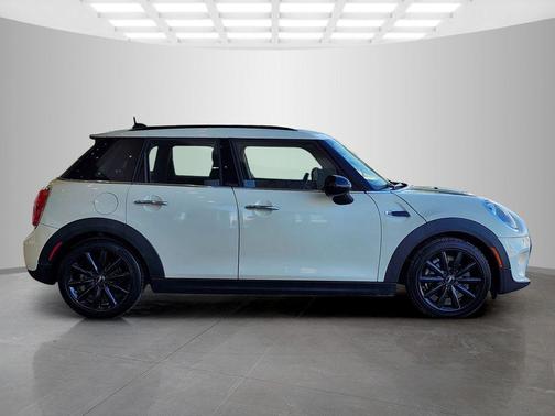 2016 MINI Hardtop Cooper