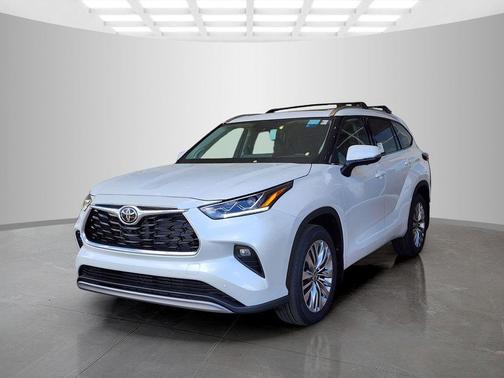 2026 Toyota Highlander Platinum