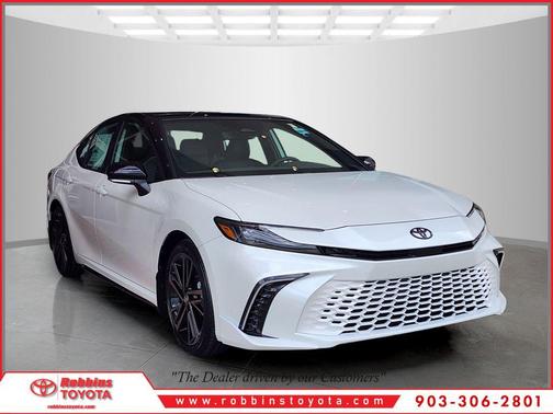 Wind Chill Prl/ 2026 Toyota Camry XSE