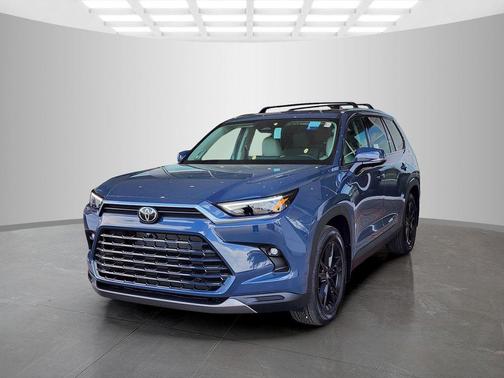 Cloud 2026 Toyota Grand Highlander Limited