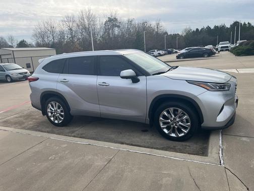 2023 Toyota Highlander Hybrid Limited