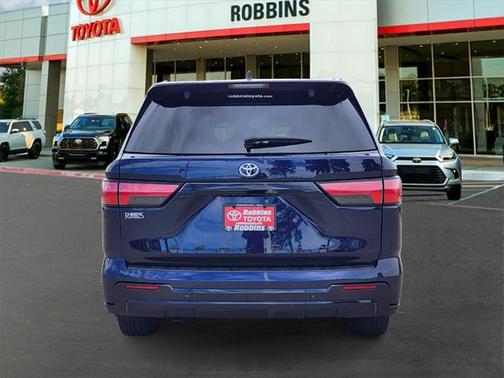 2023 Toyota Sequoia Platinum