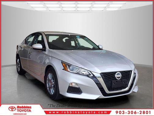 Brilliant Silver Metallic 2021 Nissan Altima S FWD