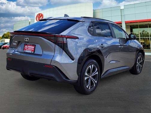 2025 Toyota bZ4X XLE
