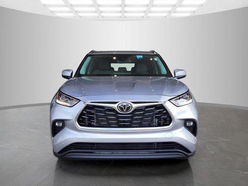 2022 Toyota Highlander Limited