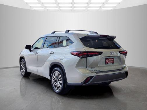 Wind Chill Prl 2026 Toyota Highlander Hybrid Platinum