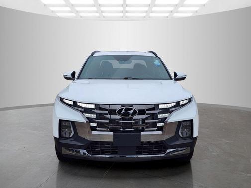 Ice White 2022 Hyundai SANTA CRUZ Limited