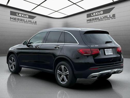 Obsidian Black Metallic 2020 Mercedes-Benz GLC 300 Base 4MATIC