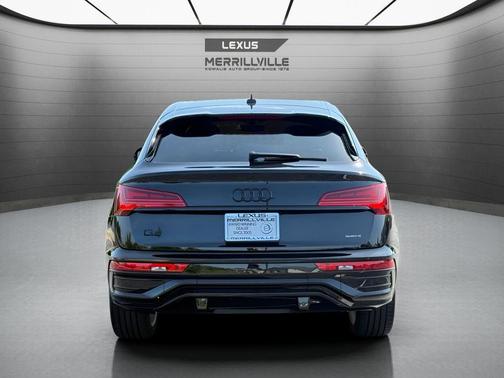 Mythos Black Metallic 2024 Audi Q5 45 S line quattro Premium