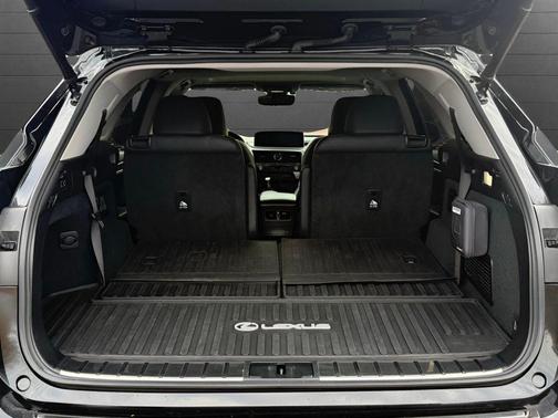 2022 Lexus RX 450hL Luxury