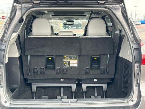 2018 Toyota Sienna Limited Premium