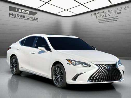 Eminent White Pearl 2022 Lexus ES 300h 300H