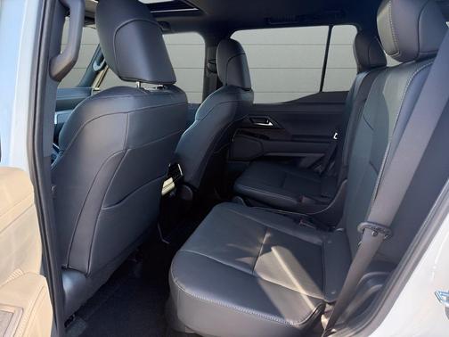 Eminent White Pearl 2026 Lexus GX 550 Premium+