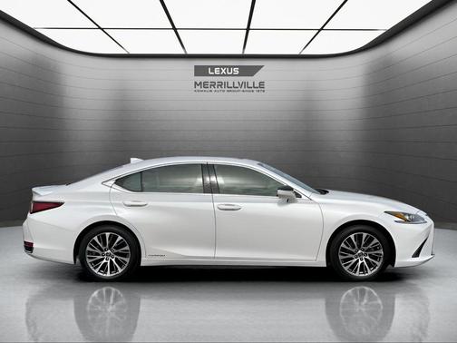 2020 Lexus ES 300h Base