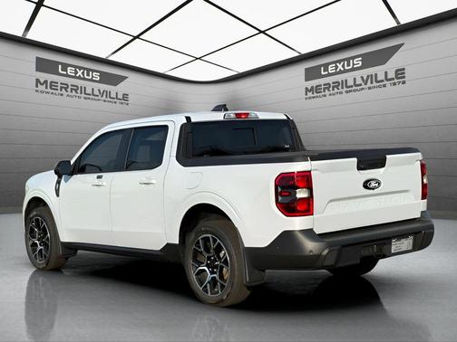 Space White Metallic 2026 Ford Maverick Lariat