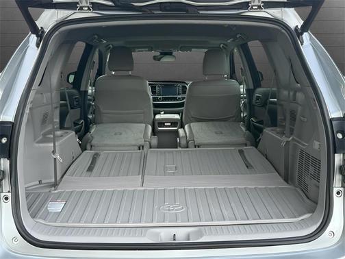 2017 Toyota Highlander Limited Platinum