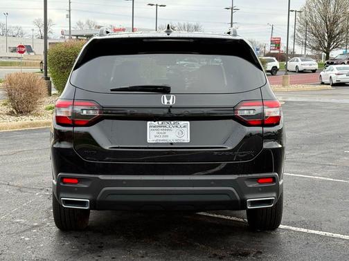 Black 2025 Honda Pilot Black Edition