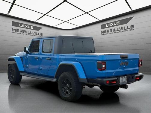 Hydro Blue Pearlcoat 2022 Jeep Gladiator Mojave