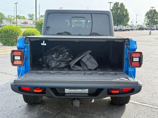 Hydro Blue Pearlcoat 2022 Jeep Gladiator Mojave