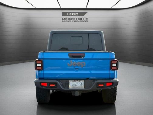 Hydro Blue Pearlcoat 2022 Jeep Gladiator Mojave