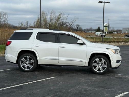 White Frost Tri-Coat 2017 GMC Acadia Denali