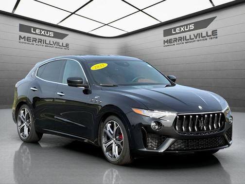 Nero Ribelle Metallic 2022 Maserati Levante GT