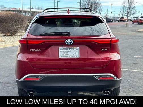 2024 Toyota Venza XLE