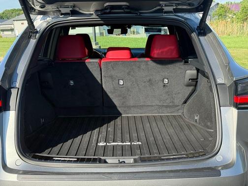 Atomic Silver 2024 Lexus NX 350 F SPORT Handling