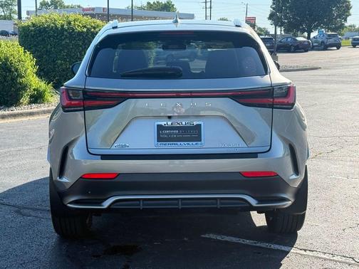 Atomic Silver 2024 Lexus NX 350 F SPORT Handling