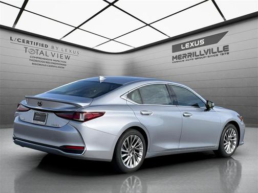 2023 Lexus ES 300h Ultra Luxury