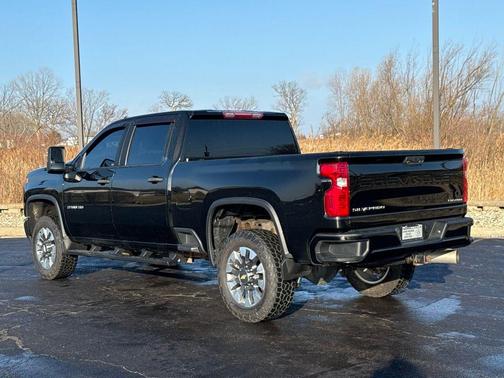 2022 Chevrolet Silverado 2500 Custom