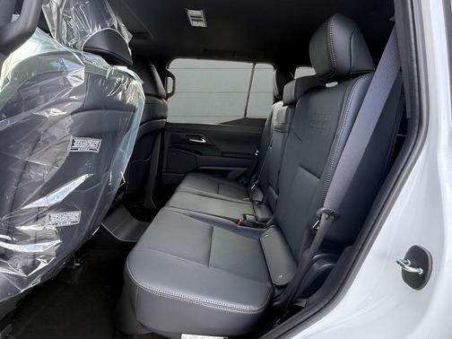 Eminent White Pearl 2026 Lexus GX 550 Overtrail+