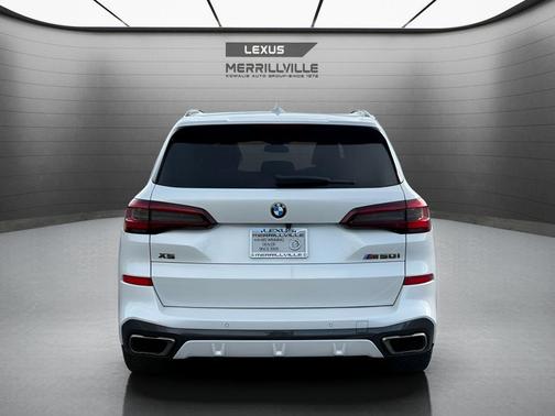 2022 BMW X5 M50i