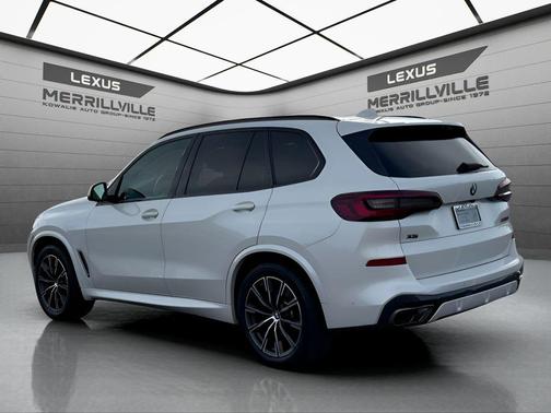 2022 BMW X5 M50i