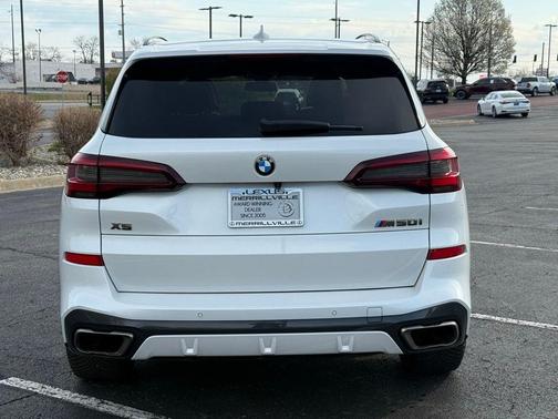 2022 BMW X5 M50i