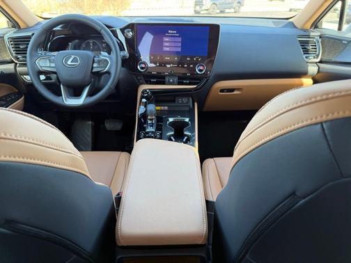 2026 Lexus NX 450h+ Luxury