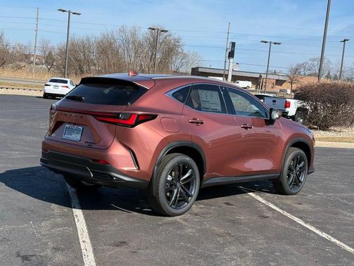 2026 Lexus NX 450h+ Luxury